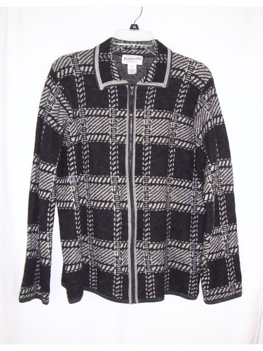 Pendleton Black Plaid Full Zip Cardigan Sweater 2X 100% Merino Wool Womens Plus